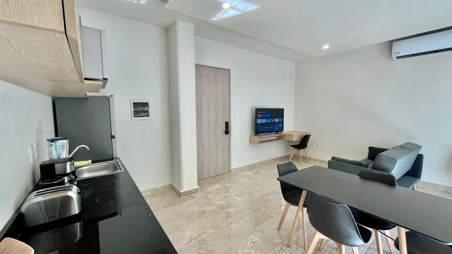 Spacious Ground Floor Apartment Playa del Carmen